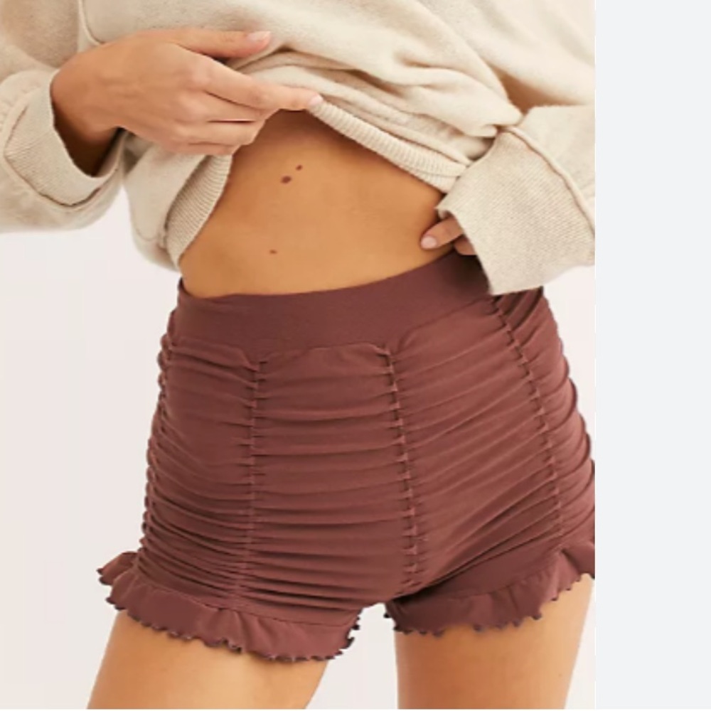 Free people ruched seamless short in cashmere -intimately